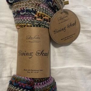 Fashion By Mirabeau Multicolor Stripe Knitted Fringe Giving Scarf 60 x 8.25 NWTs